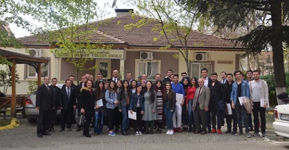 ÖĞRENCİLER ONUR VE YÜKSEK ONUR BELGELERİNİ ALDILAR