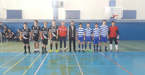 Genç ve Küçük Erkekler Futsal Müsabakaları Başladı