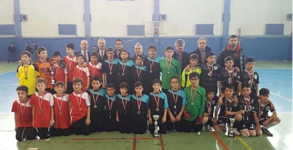 OKULLAR ARASI FUTSAL TURNUVASI SONA ERDİ