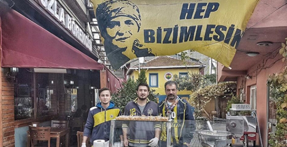 ÖLÜMÜNÜN 3 YILINDA EŞİNİ ANDI