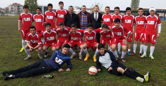 OSMANGAZİ MESLEK LİSESİ ADINI FİNALE YAZDIRDI