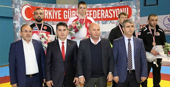 ÖZEL, İKİNCİ OLDU