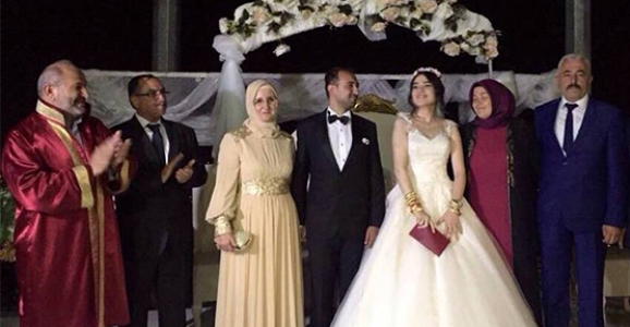 ÖZNUR VE COŞKUN BİR ÖMÜR HAYATA EVET DEDİLER