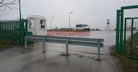 PARKSHOP GİRİŞ VE ÇIKIŞLARI KAPATILDI