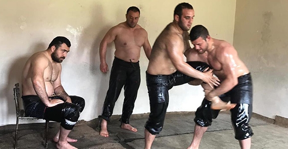 Pehlivanlar Hazırlanıyor