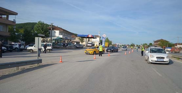 POLİS D-100 KARAYOLUNDA YENİ BİR UYGULAMA BAŞLATTI