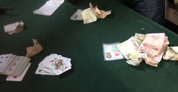 POLİSTEN KUMAR BASKINI