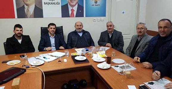 PÜSKÜLLÜ VE TİRYAKİ AK PARTİ HENDEK İLÇE TEŞKİLATINA MİSAFİR OLDU
