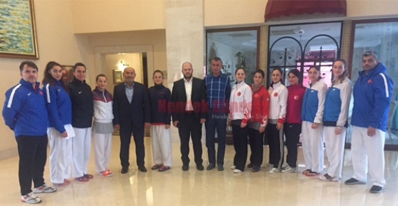 PÜSKÜLLÜ’DEN MİLLİ SPORCUMUZ BÜŞRA’YA ZİYARET