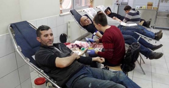 RADTEK FABRİKA ÇALIŞANLARI KAN BAĞIŞINDA BULUNDU