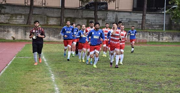 RAKİP GELMEYİNCE ANTRENMAN YAPTILAR