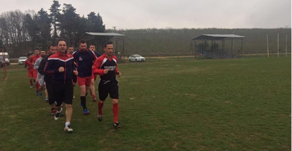 RAKİPLERİNİ BEKLEDİLER