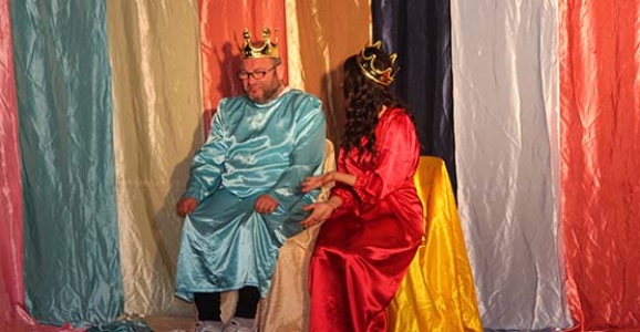 RENKLER CUMHURİYETİ SAHNELENDİ