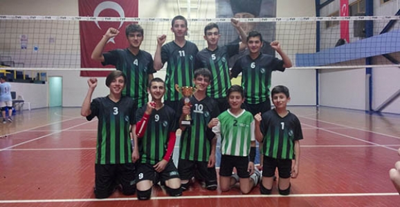 SAKAL’IN EKİBİ TÜRKİYE ŞAMPİYONASINDA SAKARYA’YI TEMSİL EDECEK