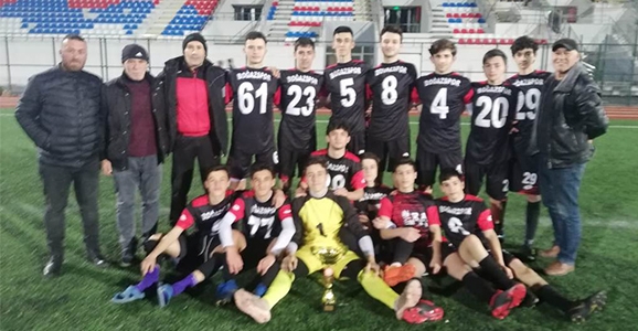 Şampiyon Hendek Boğaz Kupasını Aldı