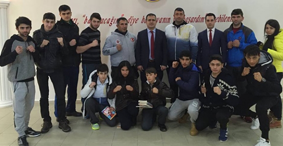 ŞAMPİYONA ÖNCESİ KAYMAKAMI ZİYARET ETTİLER