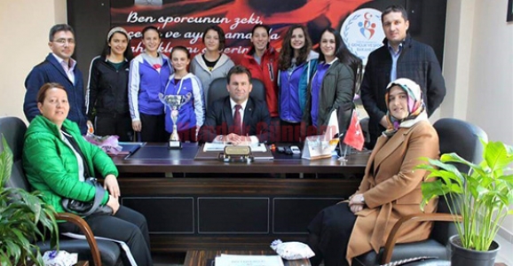 ŞAMPİYONLAR KÖSTERELİ’Yİ ZİYARET ETTİ