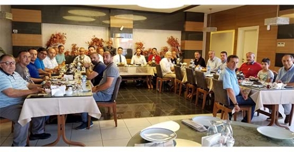 Sanayiciler Kahvaltıda Buluştu