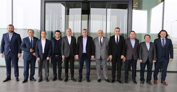 SANAYİMİZ GELİŞİMİNİ SÜRDÜRECEK