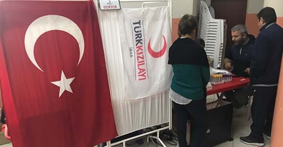 Şehit Ali Gaffar Okkan Ortaokulu Kan Bağışı