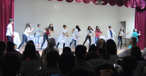 Şehit Mahmutbeyde Üçüncü Perde