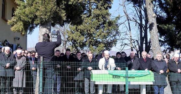 ŞENAY SAKAL'IN BABASI SON YOLCULUĞUNA UĞURLANDI