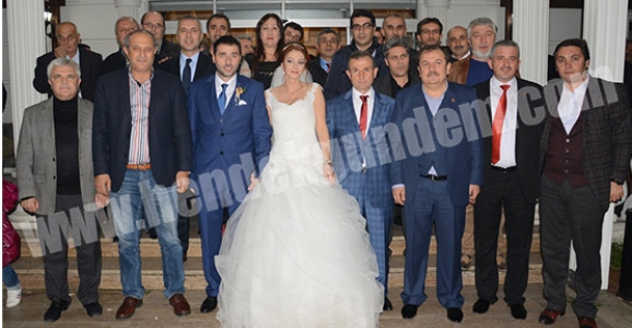 SİBEL VE HAKAN BİR ÖMÜR HAYATA YELKEN AÇTILAR