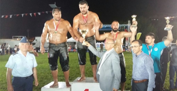 ŞİLE'DE BAŞPEHLİVAN SÜLEYMAN AYKIRI