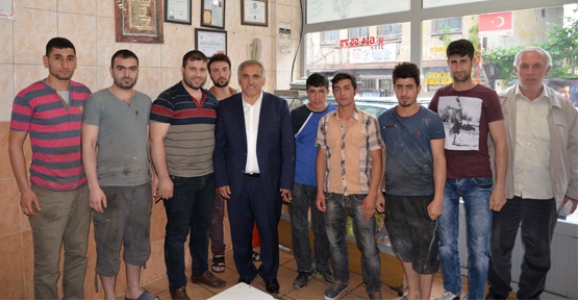 SİYASİ İSTİKRAR SÜRMELİ, TÜRKİYE BÜYÜMELİ