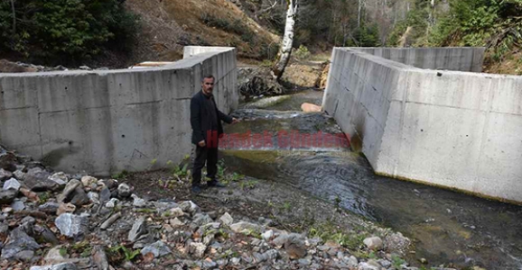 SU YERİNE PARA AKTI