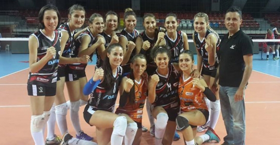 SULTANLAR ÇIKIŞINI SÜRDÜRDÜ