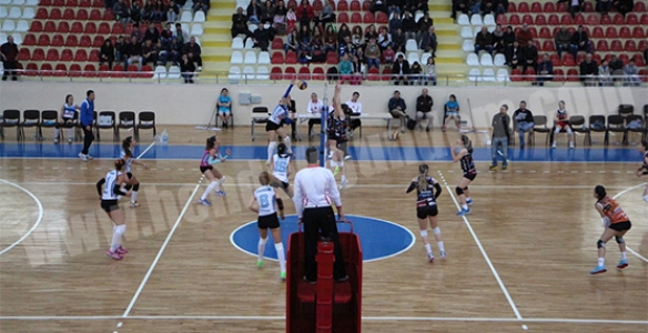 SULTANLAR DAĞITTI 3-1