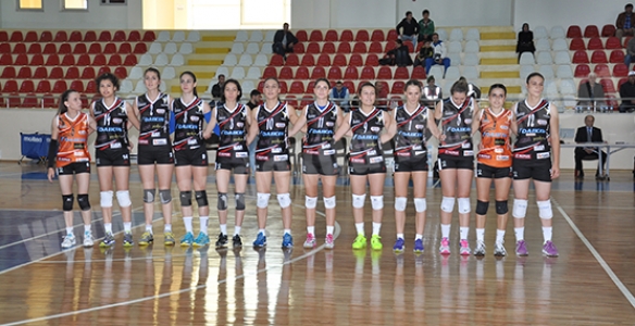 SULTANLAR KAZAN DEPLASMANDAN ÜZGÜN DÖNDÜ