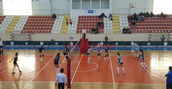 SULTANLAR YİNE KAYBETTİ 0-3