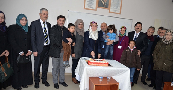 SURİYELİ BAYANLARA TÜRKÇE DİL EĞİTİMİ