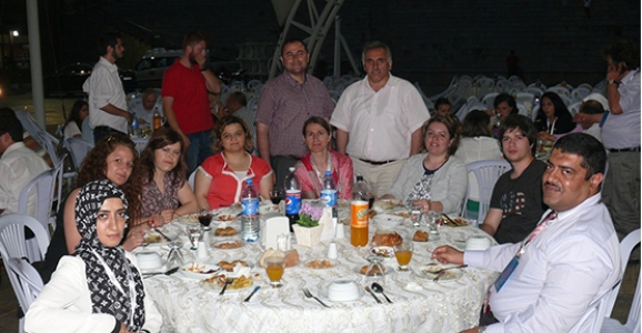 TARİHÇİLER BAYRAKTEPE’DE