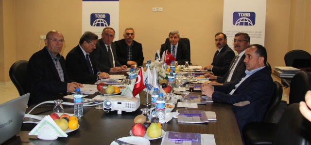 TDBB HENDEK'TE TOPLANDI