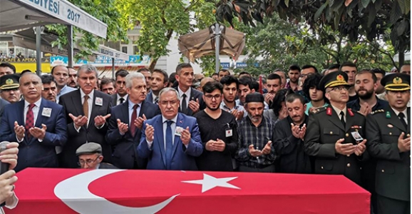 Teğmen Raşit Aydın Dualarla Son Yolculuğuna Uğurlandı