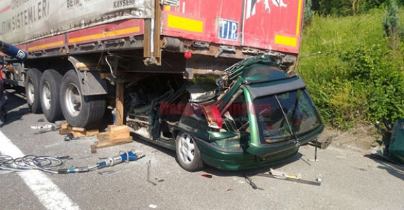 TEM OTOYOLU SAKARYA İL SINIRINDA KAZA 1 KİŞİ HAYATINI KAYBETTİ