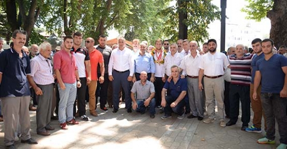 TEMİZCE’YE MUHTEŞEM KARŞILAMA