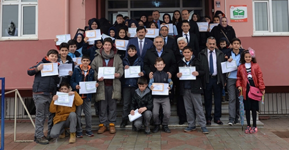 TEOG TÜRKİYE BİRİNCİSİNE OKULUNDA TÖREN