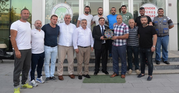 TGF BAŞKANINDAN HENDEK’E TAM NOT