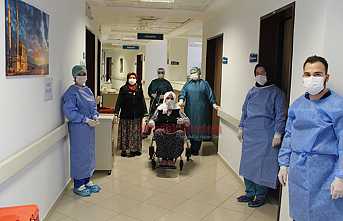 110 Yaşında Koronayı Yendi