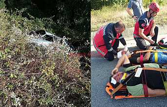 Araç Şarampole Yuvarlandı 2 Yaralı