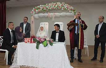 Ayşe ile Orhan Hayatlarını Birleştirdi