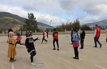 Hendek Gençlik Merkezi Kurtuluş Ortaokulunda