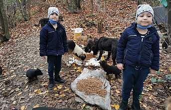 Kendileri Küçük, Yürekleri Büyük