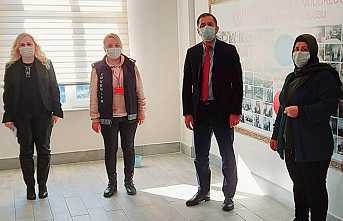 Hendek’te Sağlık Çalışanları Takdiri Hak Ediyor