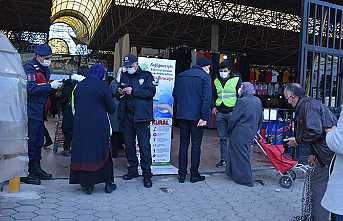 Karantinadan Kaçıp Pazara Gittiler
