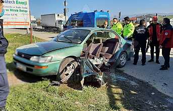 Refüje Çarptı 1 Yaralı